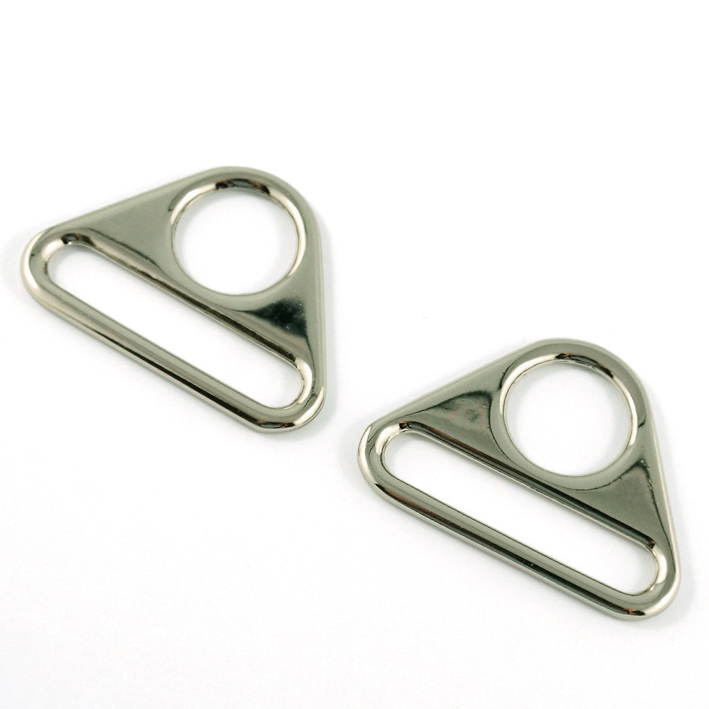 1 1/2&quot; Triangle ring Nickel