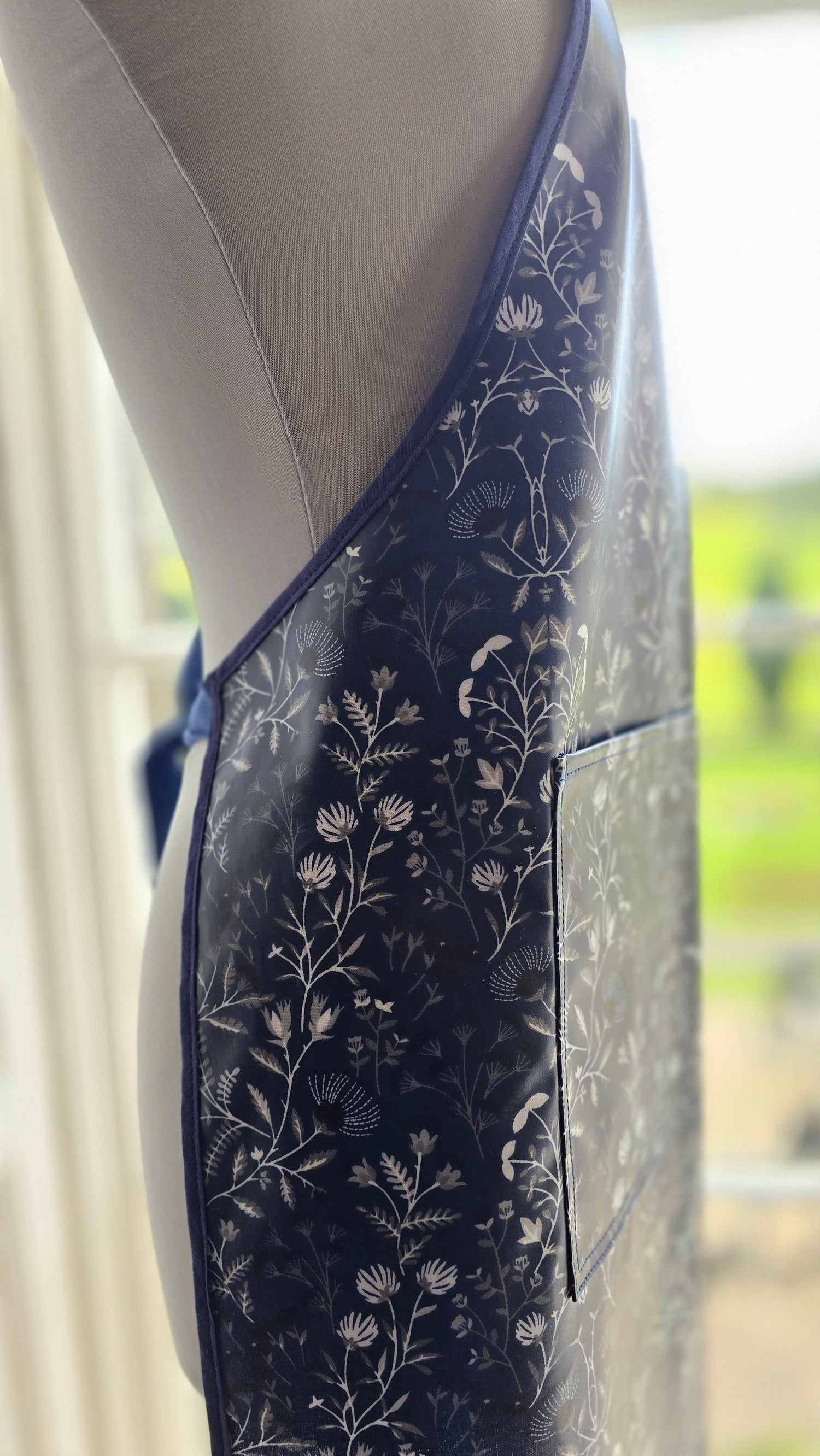 Oilcloth Apron – Handcrafted, Durable &amp; Wipe-Clean