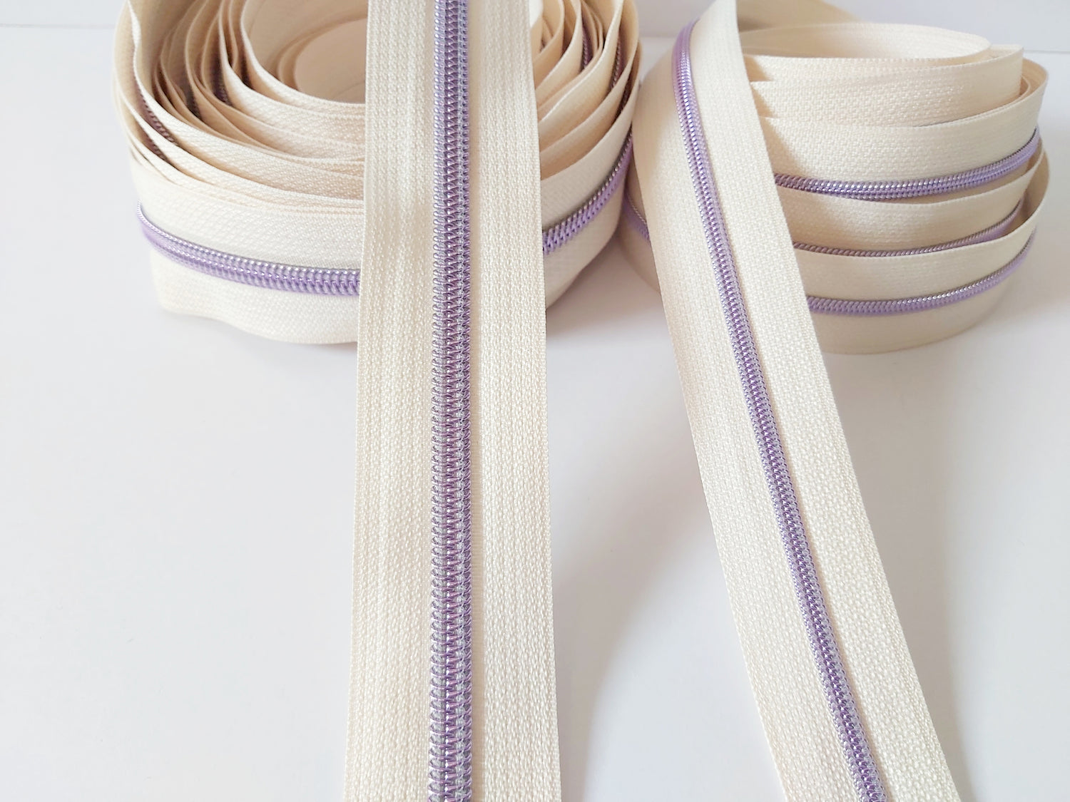 Clearance - Serial Bagmakers Zips Off White tape