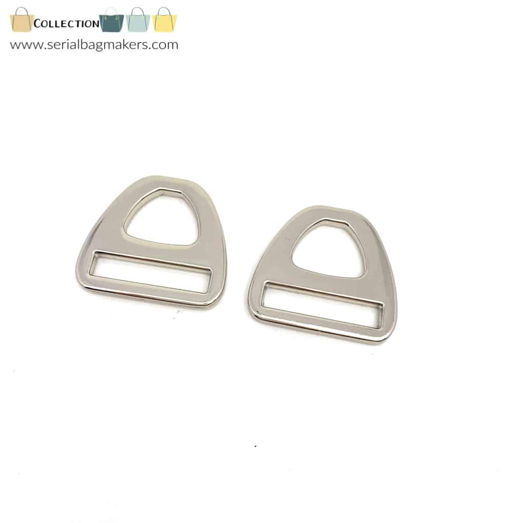 Triangle D-Rings (25mm)