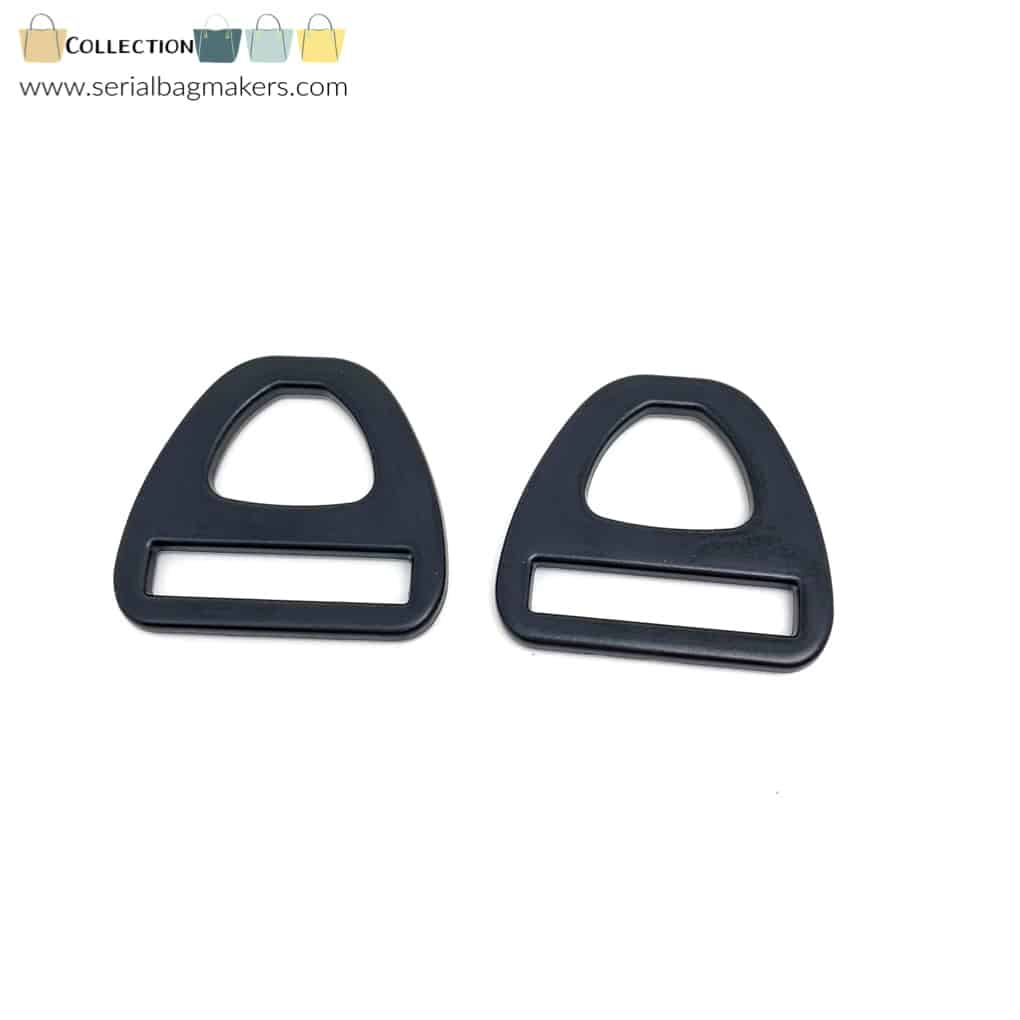 Triangle D-Rings (25mm)